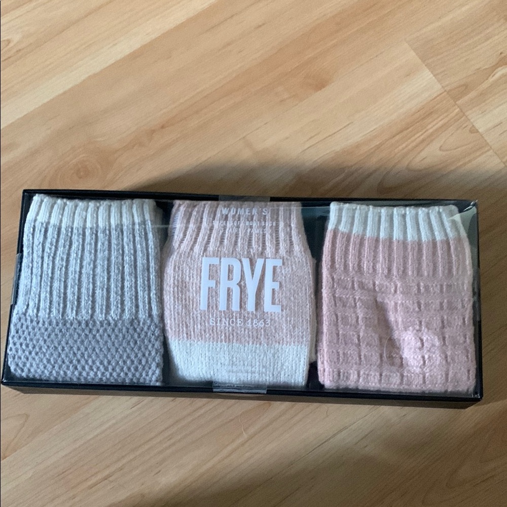 Frye Women's 3pc Sock Set - Pink and Cream